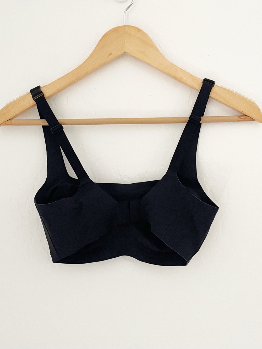 Skims square neck seamless black bra size small